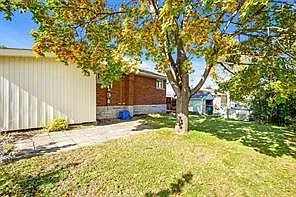 2095 Haig Dr — Photo 36