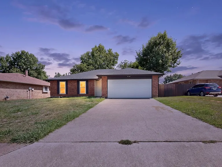 1313 Homestead St — Photo 28