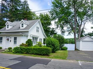 40 River Rd, Cromwell, CT 06416