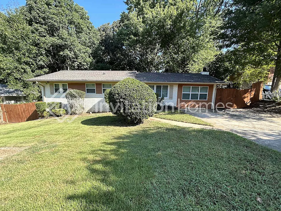 3237 Tulip Dr