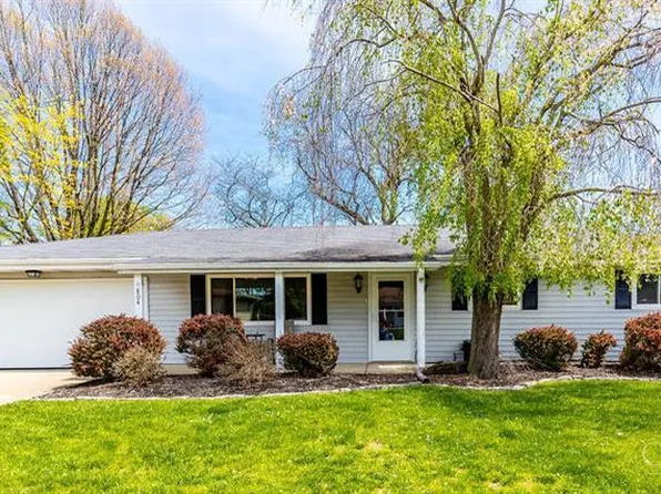 804 Delhi Dr, Trenton, OH 45067