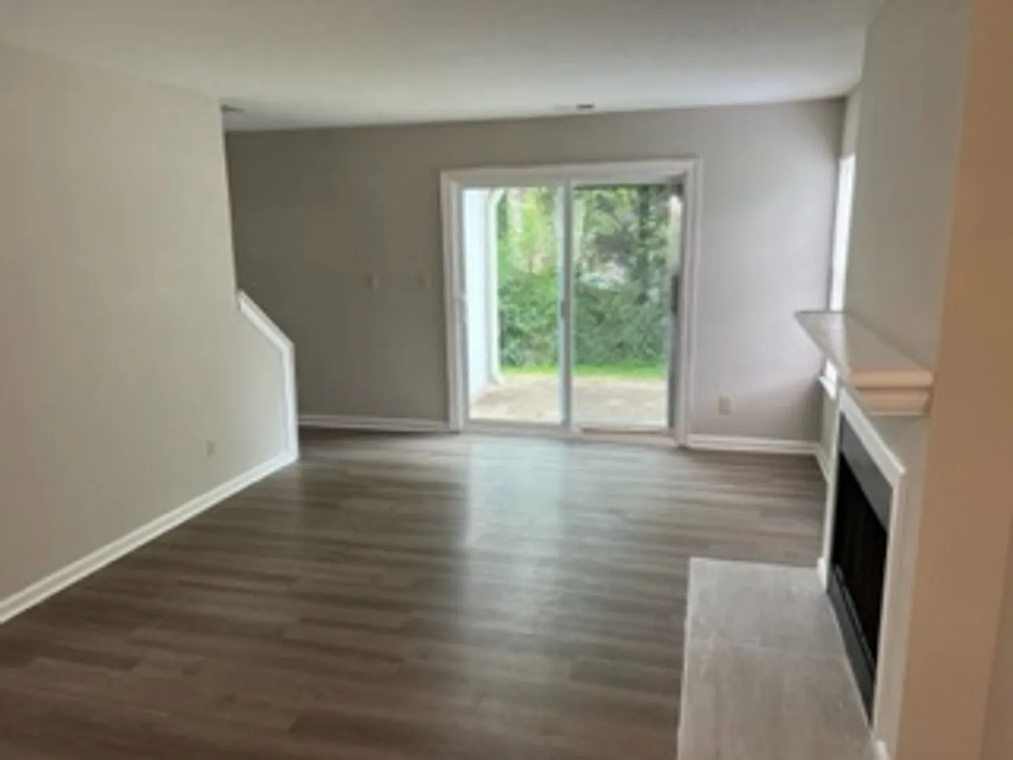 826 A-B Selwyn Place Duplex — Photo 3