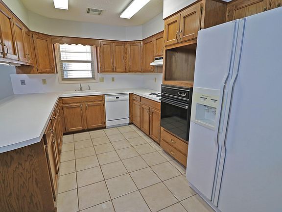 4th image of 2609 Bonita Pl
