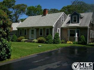 6 Dearborn Ave, Falmouth, MA 02540