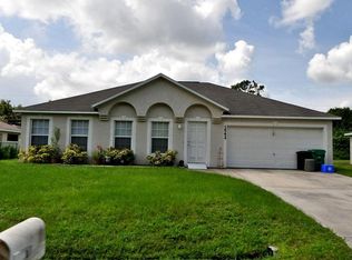 1542 SW Apache Ave, Port Saint Lucie, FL 34953