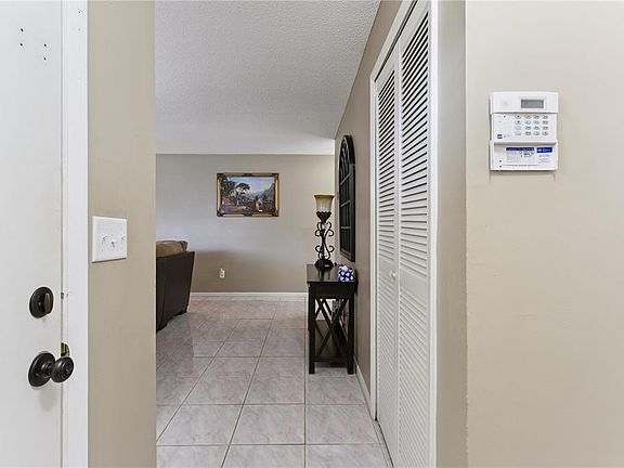 4th image of 4880 SANTA ROSA AVENUE