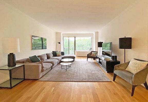 4th image of 985 5th Ave #A7