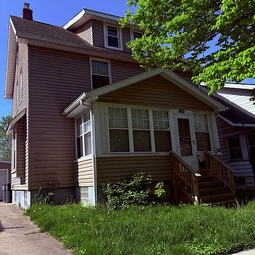 890 Oregon Ave Photo 1