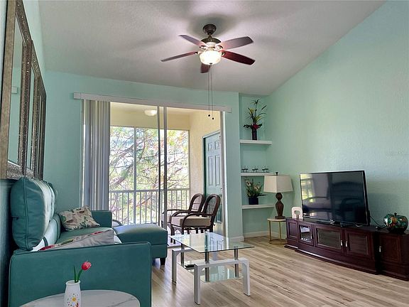 5th image of 8801 Dunes Ct APT 304