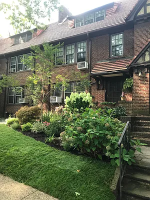 Rented by Daniel Gale Sotheby's International Realty | media 1