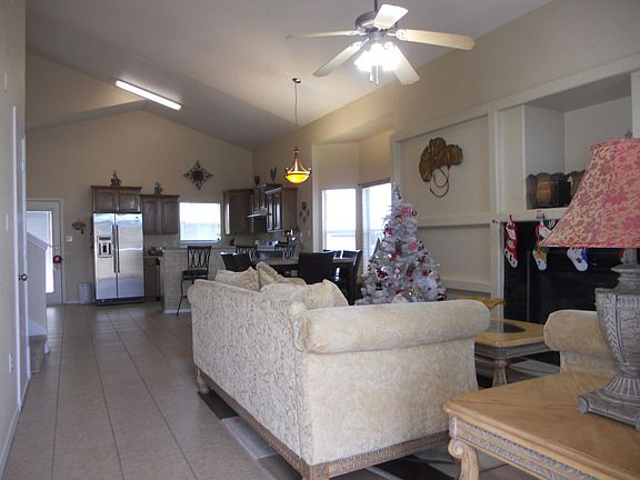 3rd image of 4117 Tierra Patino Ln