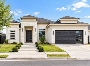 1412 S Waxahachie St, Alton, TX 78572