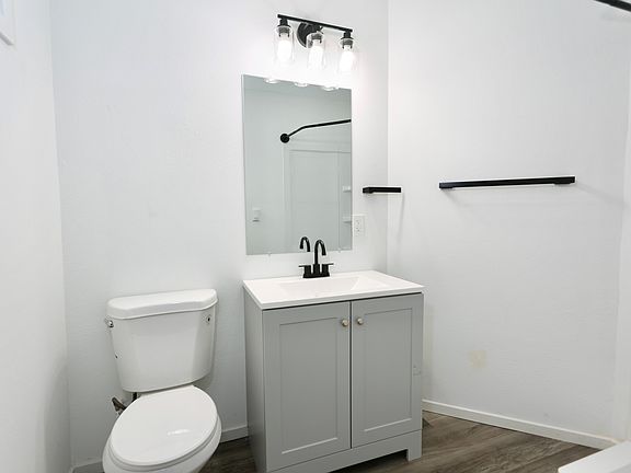 4th image of 430 Birch St #1