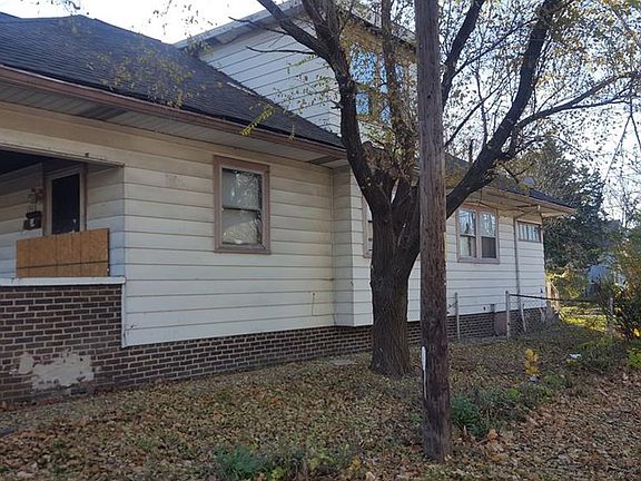 5th image of 1368 N Kealing Ave