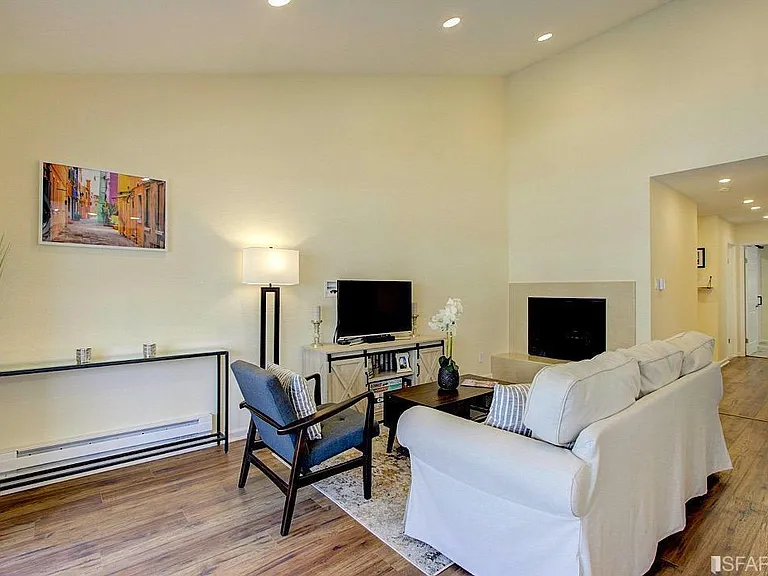 55 Fairmount Ave #313 — Photo 2