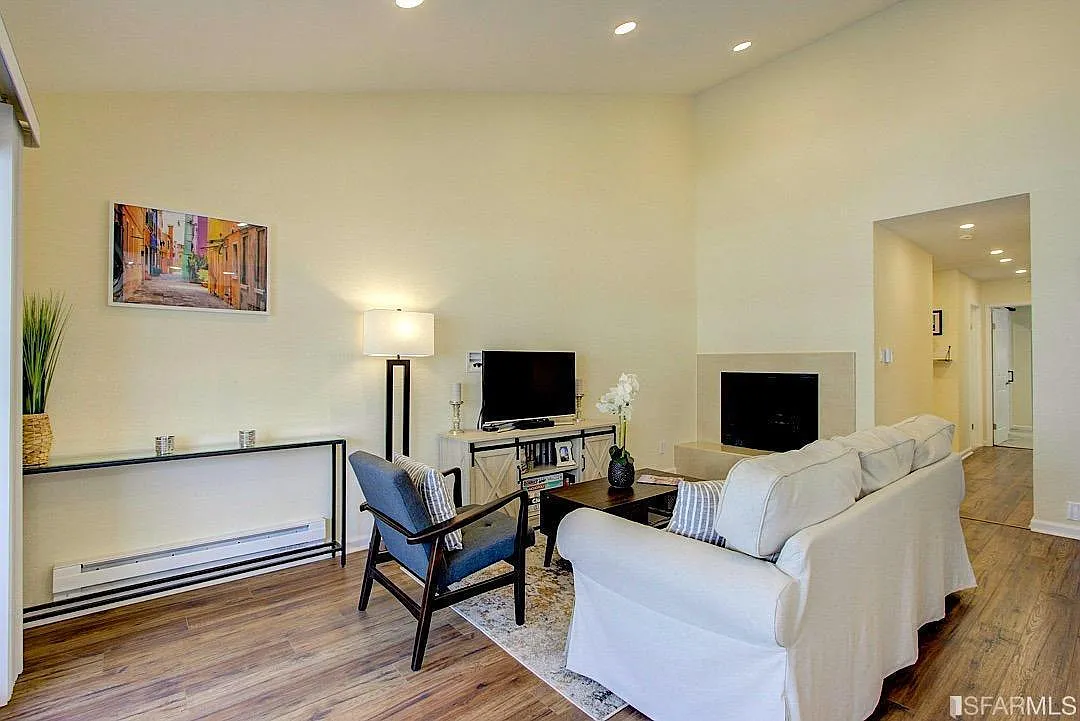 Building Photo - 55 Fairmount Ave #313