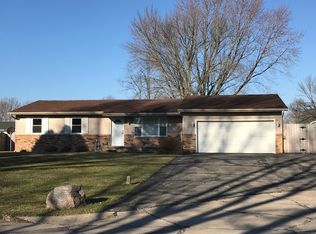 507 4th Ct, Saint Joseph, IL 61873