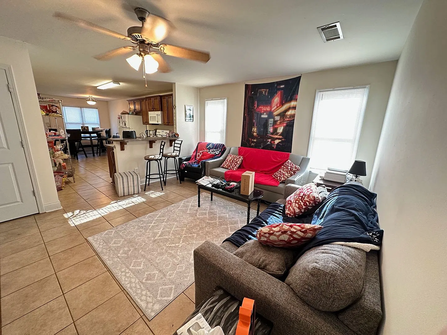 Five Bedroom Near Downtown Available for Pre-Lease! — Photo 4
