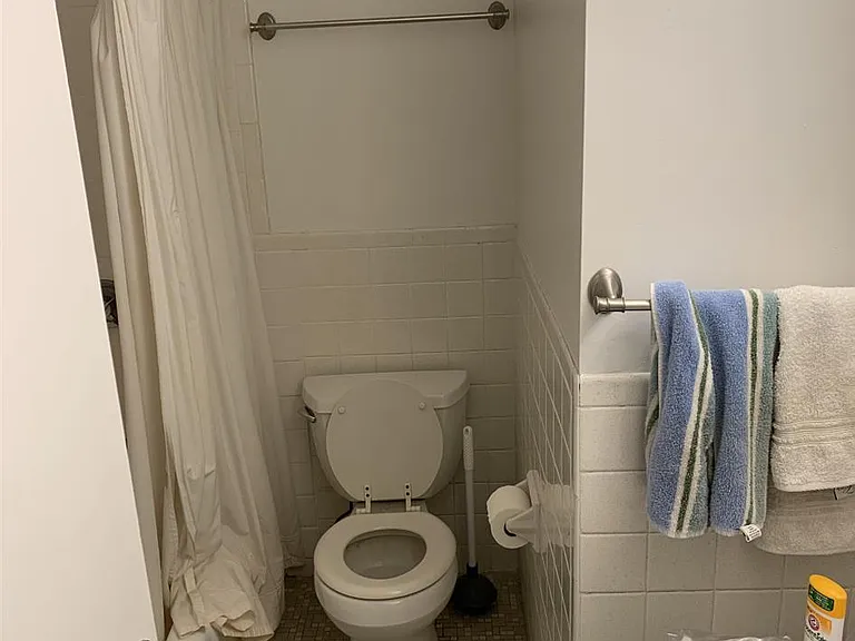 287 Harvard St #33 — Photo 15