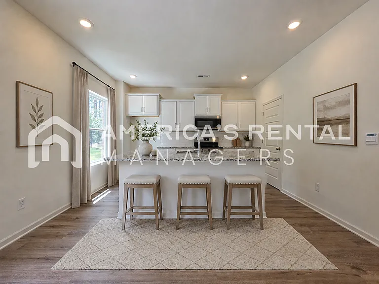 605 Acorn Ct — Photo 16