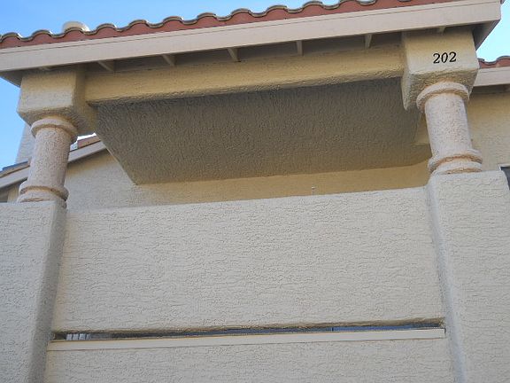 2nd image of 1300 Pinto Rock Ln Unit 202
