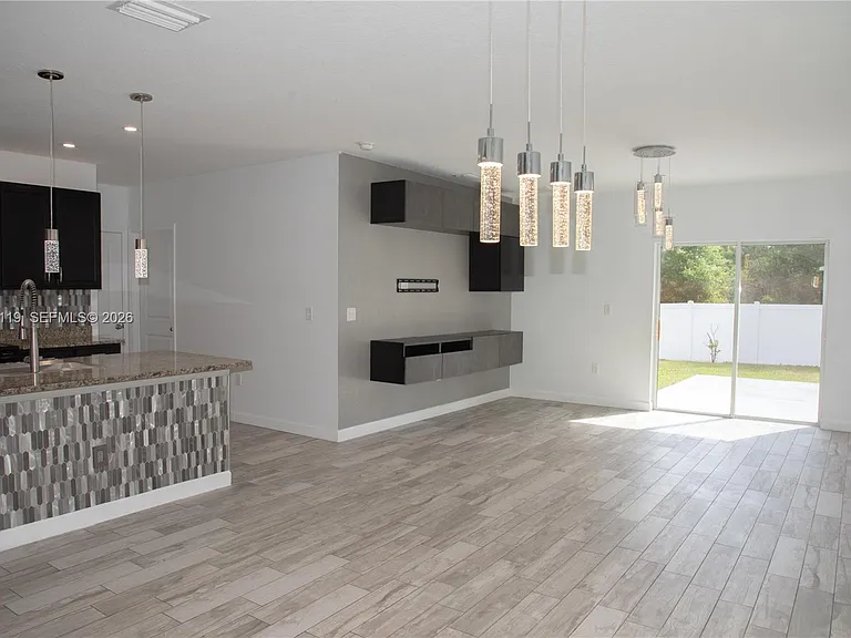 105 Lacewing Pl — Photo 5