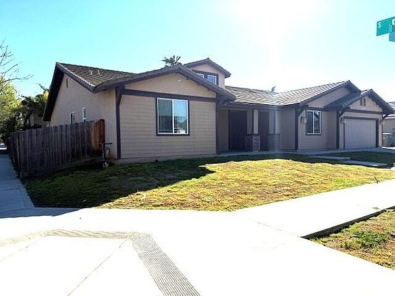 2nd image of 2347 E Jefferson Avenue