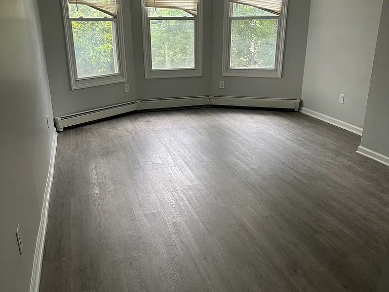 124-126 Keen St #2 — Photo 1