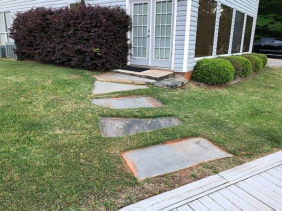 5th image of 258 Weatherford Cir
