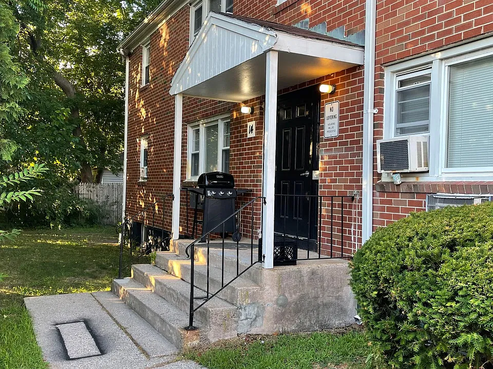 14 Sisson St #E