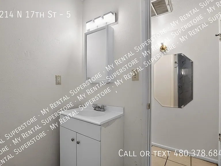 4214 N 17th St #5 — Photo 12