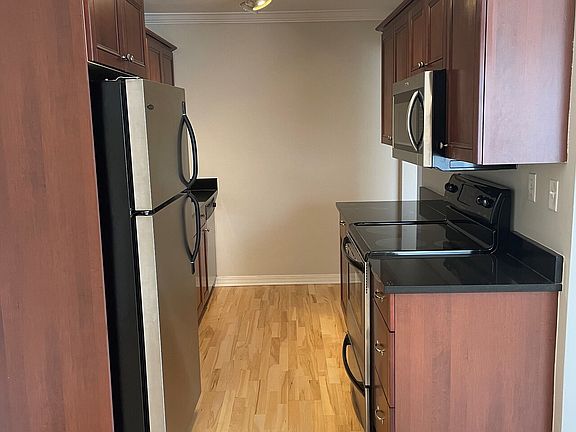 3rd image of 2700 44th St W #111