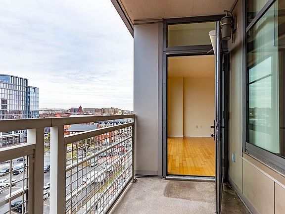 4th image of 475 K St NW Unit 812
