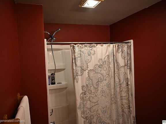 5th image of 724 N 10th St