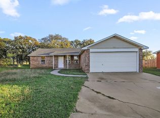200 Bobbie Ann Ct, Granbury, TX 76049