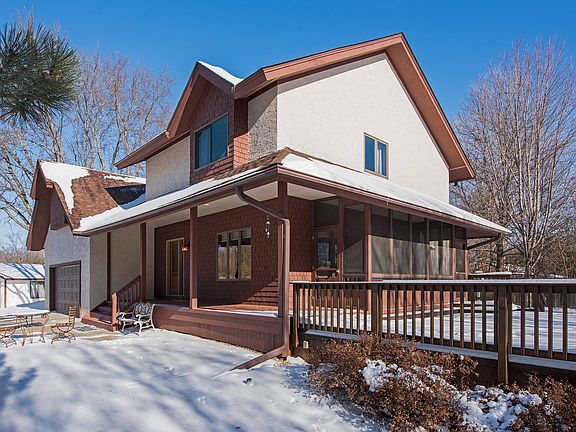 Welcoming front porch