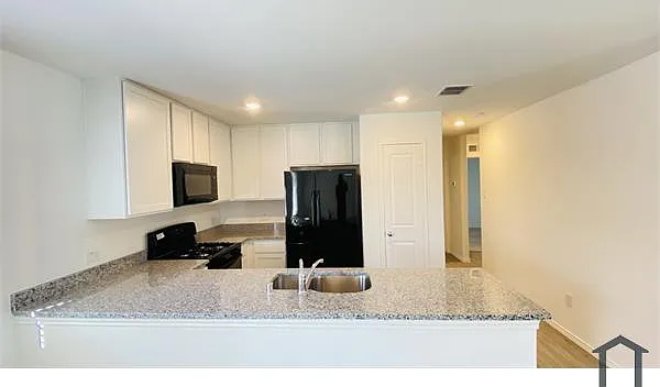 3620 Bluebird Ln — Photo 10