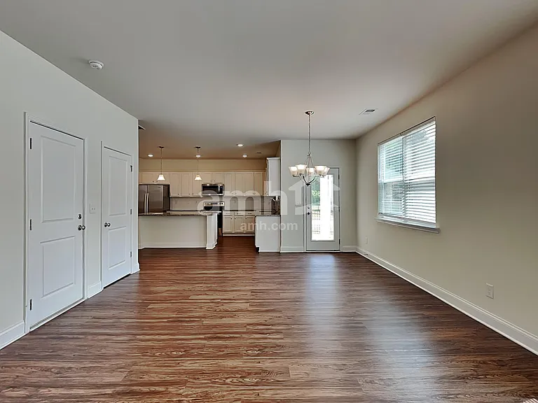 600 Lake Vista Ct — Photo 6