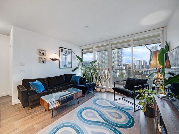 4th image of 525 Foster Ave #1204