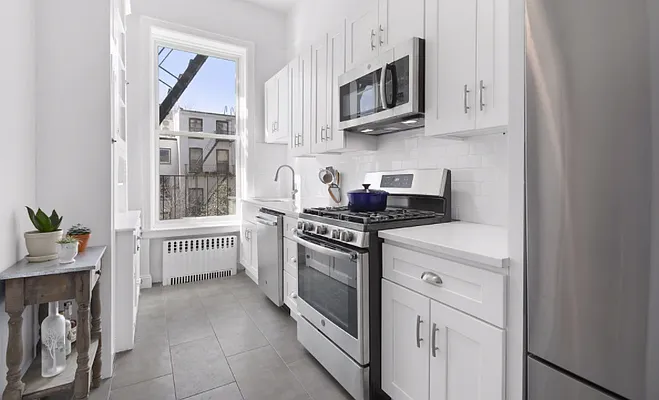 Rented by Compass | media 2