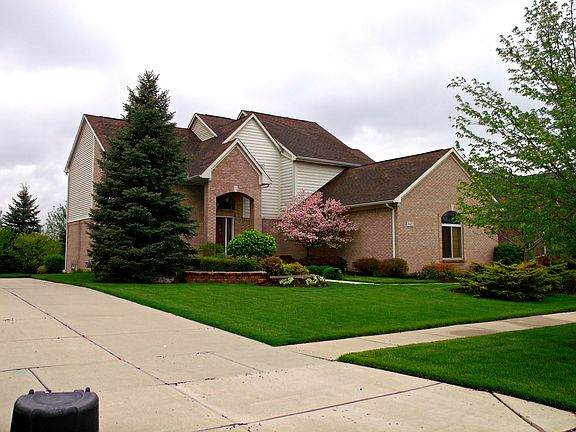 2nd image of 3622 Aspen Ln