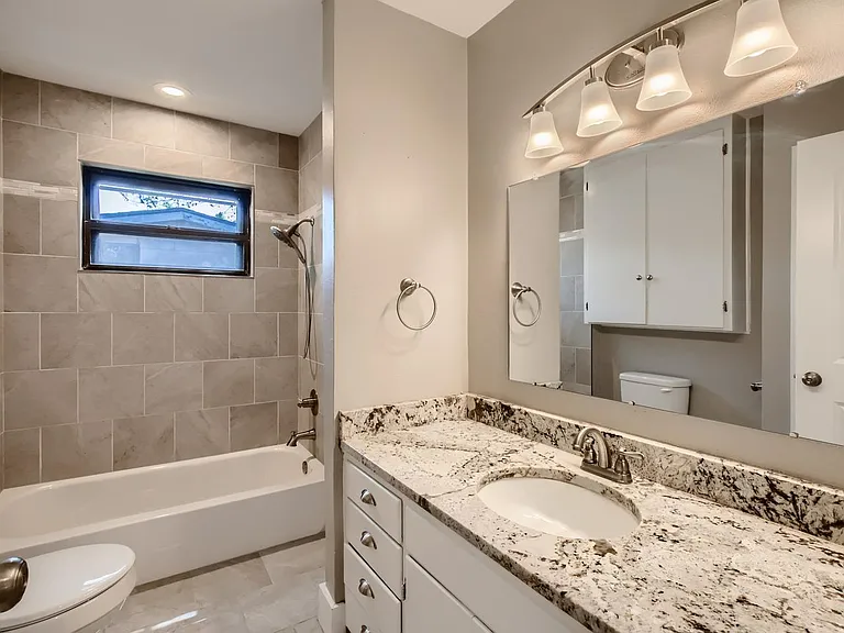 722 E Nottingham Dr — Photo 15