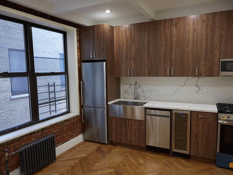 1st image of 921 Washington Ave #507