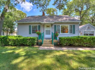 1466 Linden St, Muskegon, MI 49445