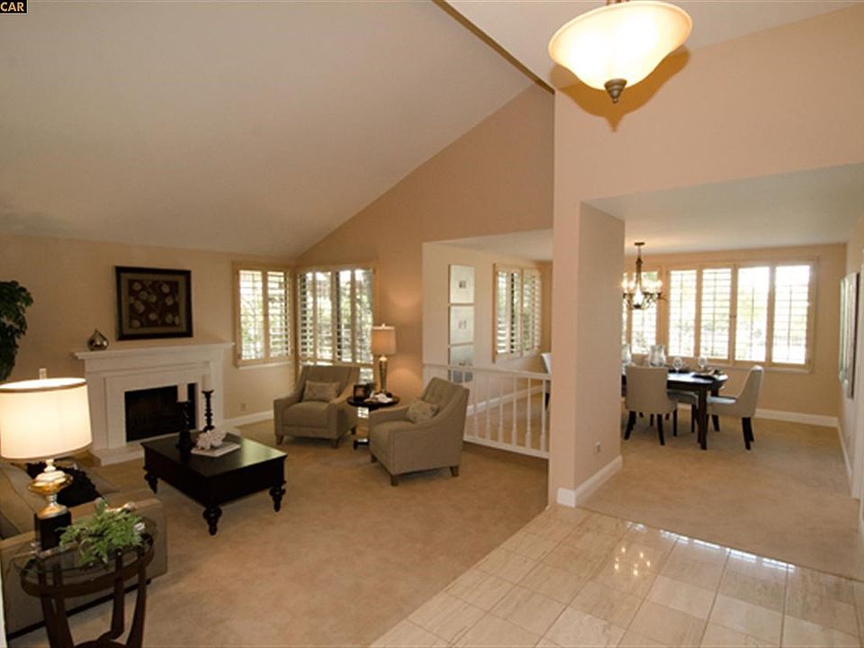 1st image of 462 Live Oak Dr