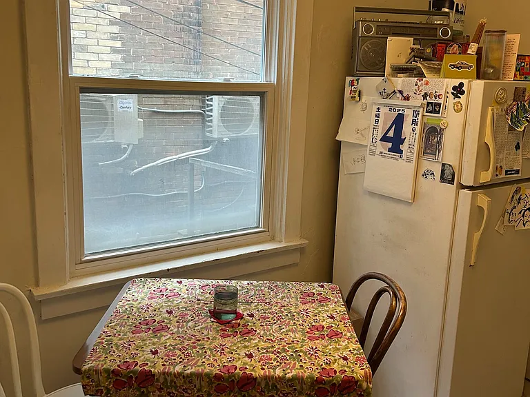 1504 Dufferin St #1 — Photo 9