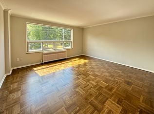 1295 Bayview Ave #8, Toronto, ON M4G 2Z8