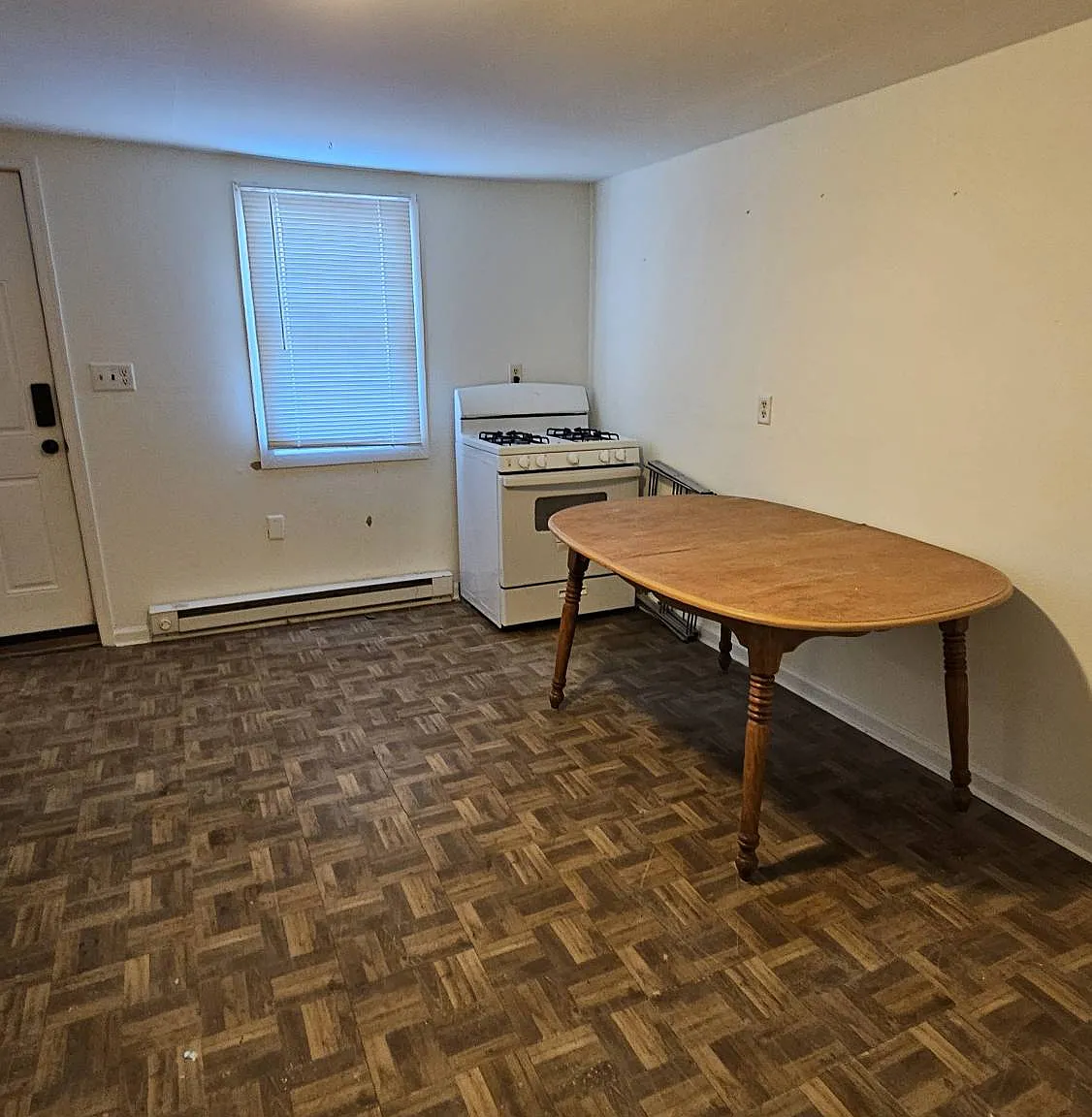 404 Market St — Photo 3