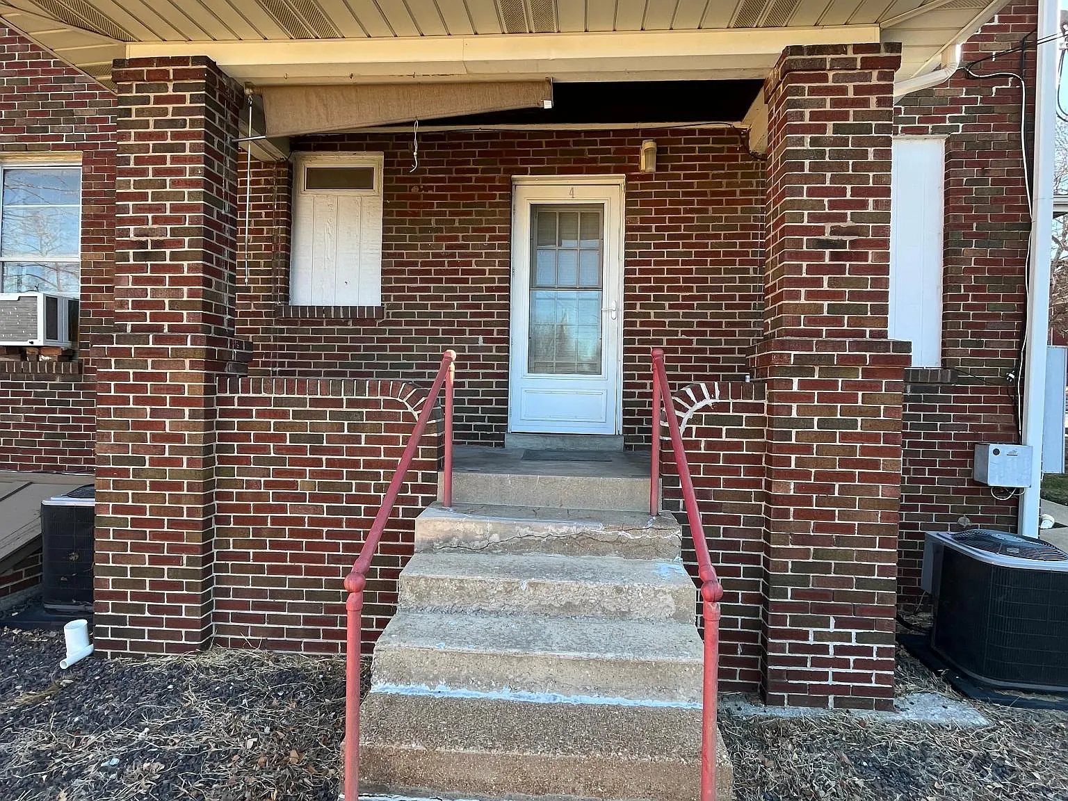 1 bed, 900 sqft, $895 — Photo 3