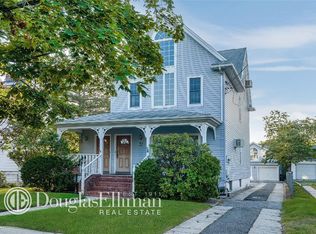 21 Catherine St, Valley Stream, NY 11581